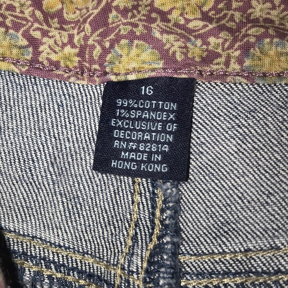 Jeans - Picture 3 of 4